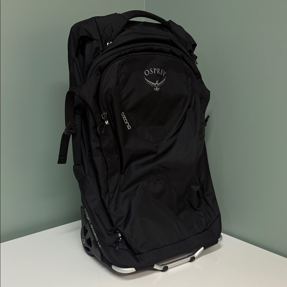 OSPREY Black Ultralight Ozone 2 Wheel Carry On Bag 22”- 46L